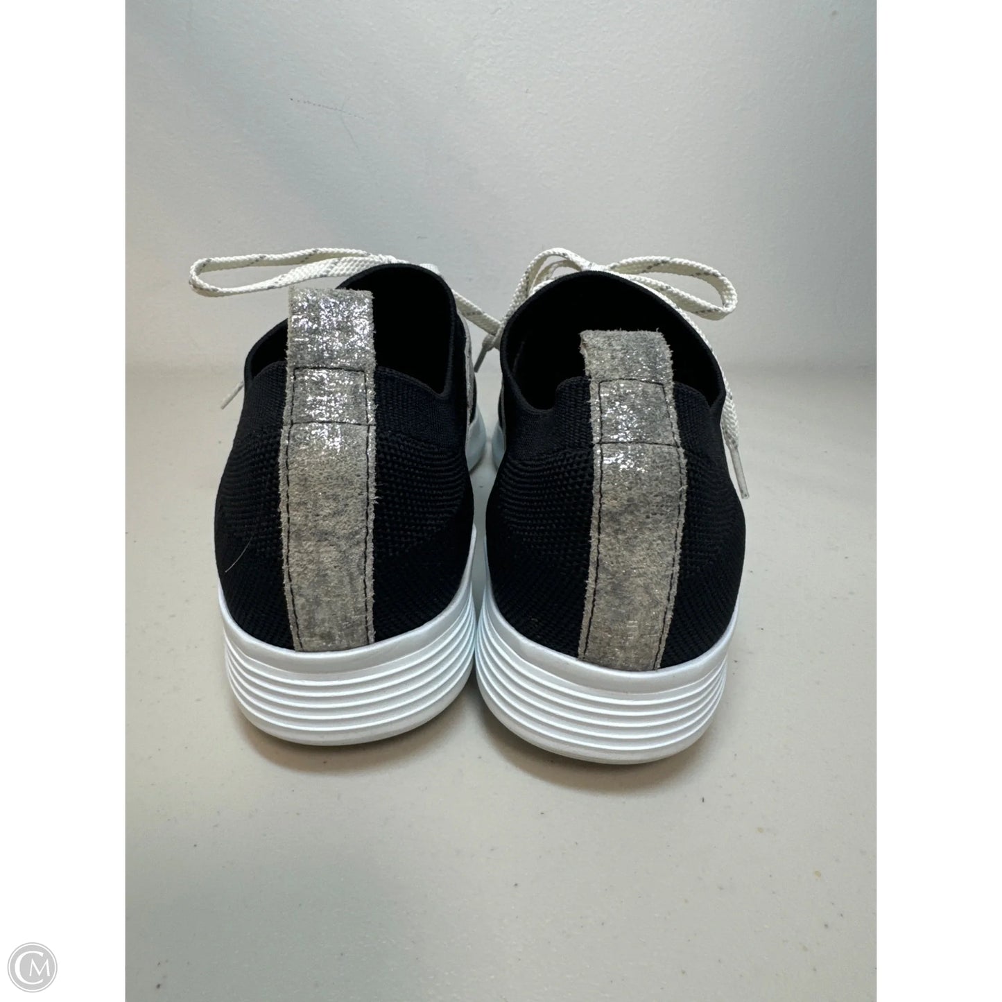 Shoes Sneakers By Munro In Black & Silver, Size: 9
