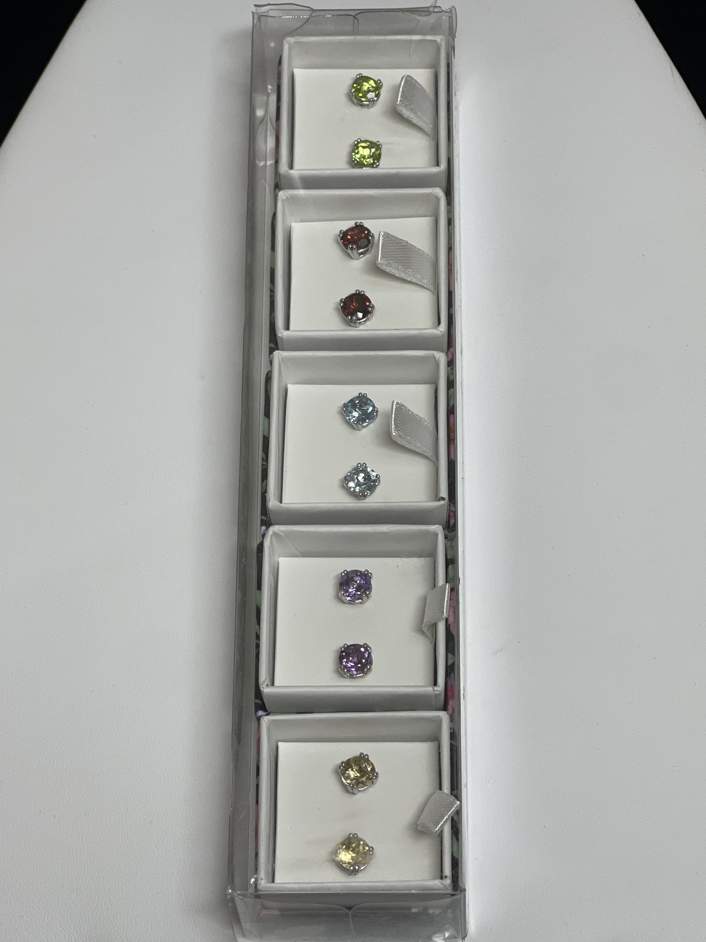 Earrings Stud By Cmb Size: 05 Piece Set