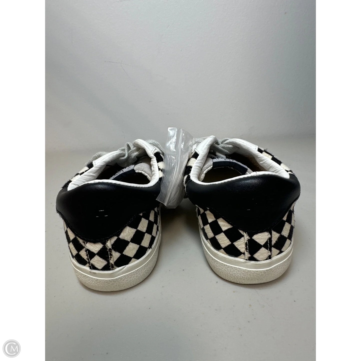 Shoes Sneakers By Vintage Havana In Checkered Pattern, Size: 8.5