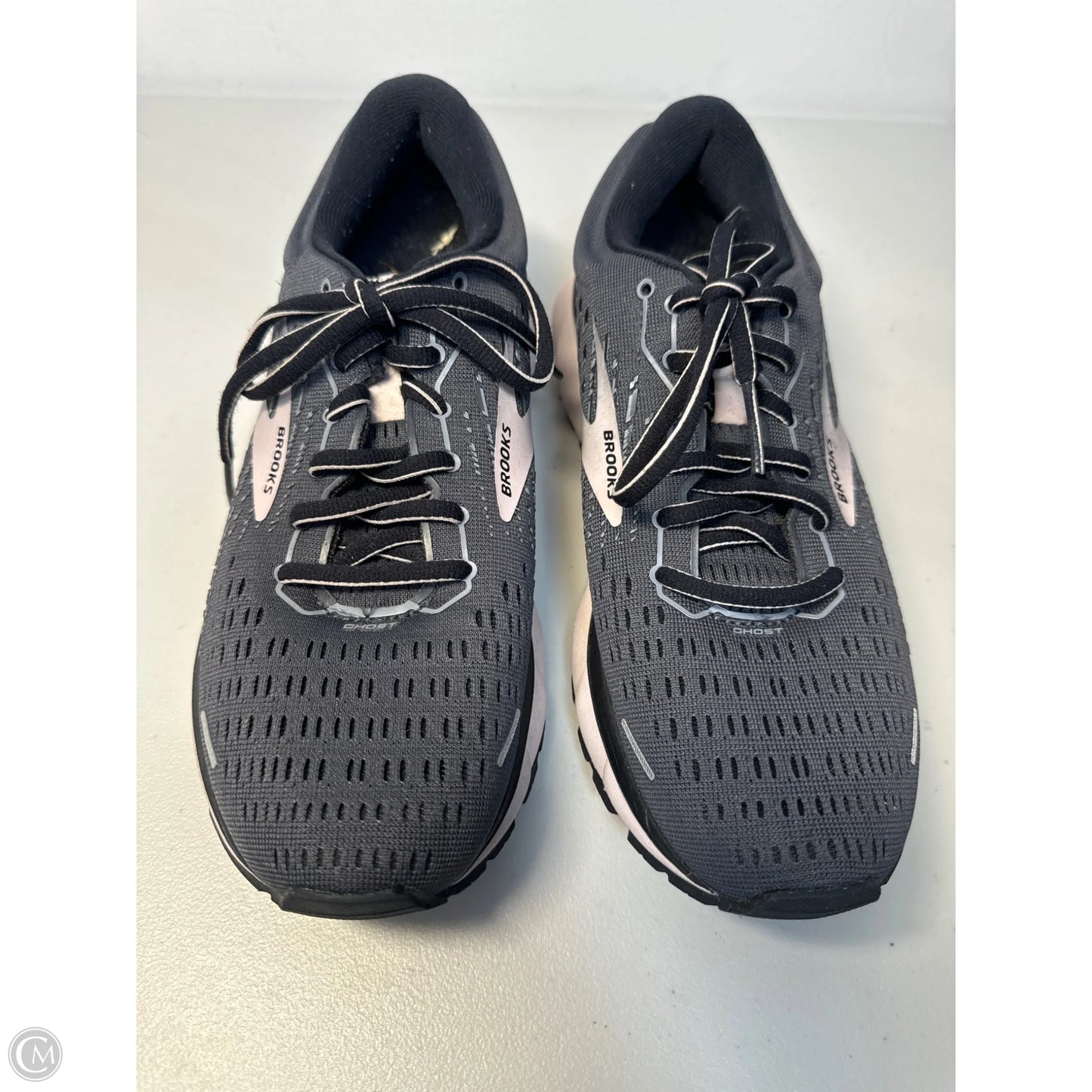Shoes Athletic By Brooks In Grey & Pink, Size: 8