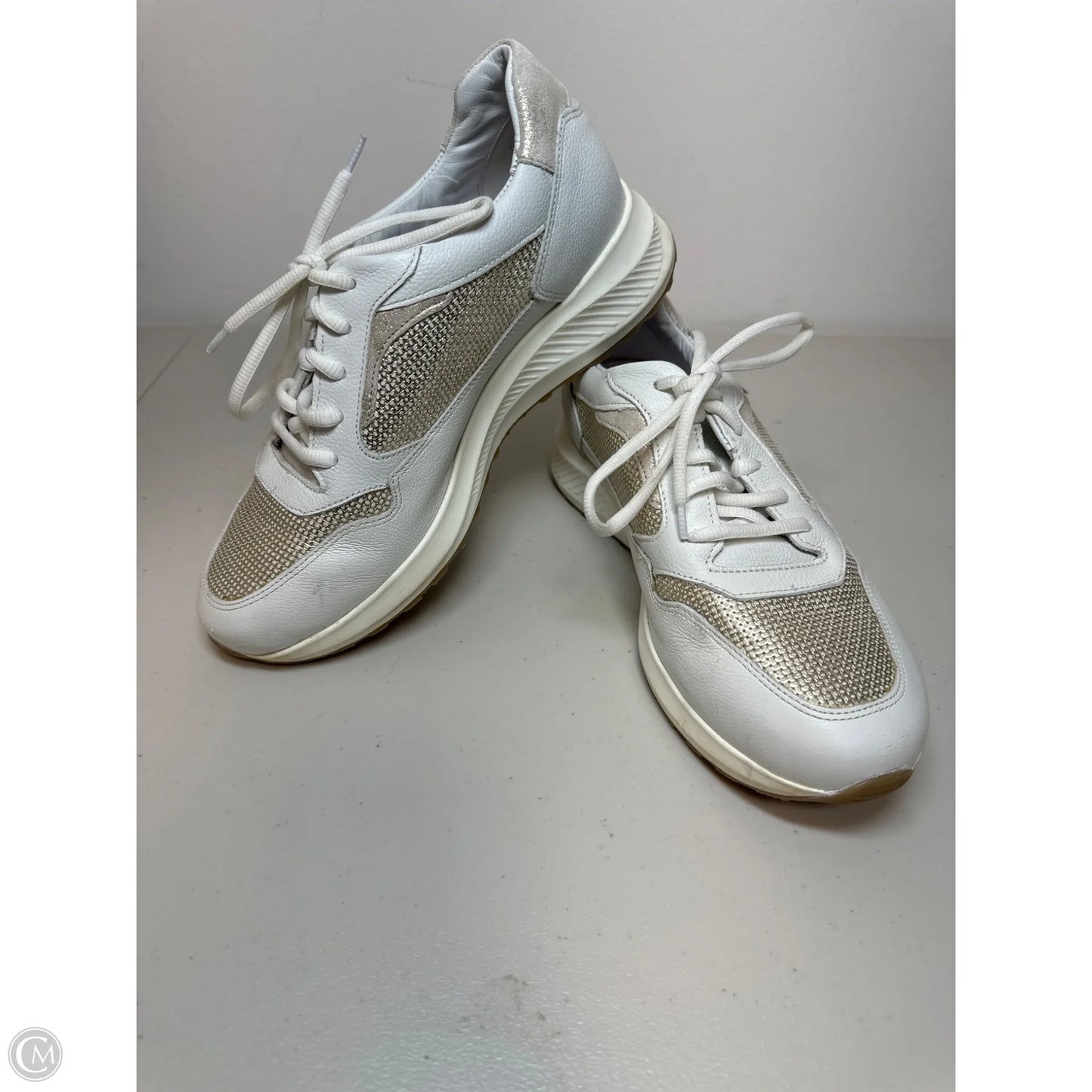 Shoes Athletic By Mephisto In White, Size: 7