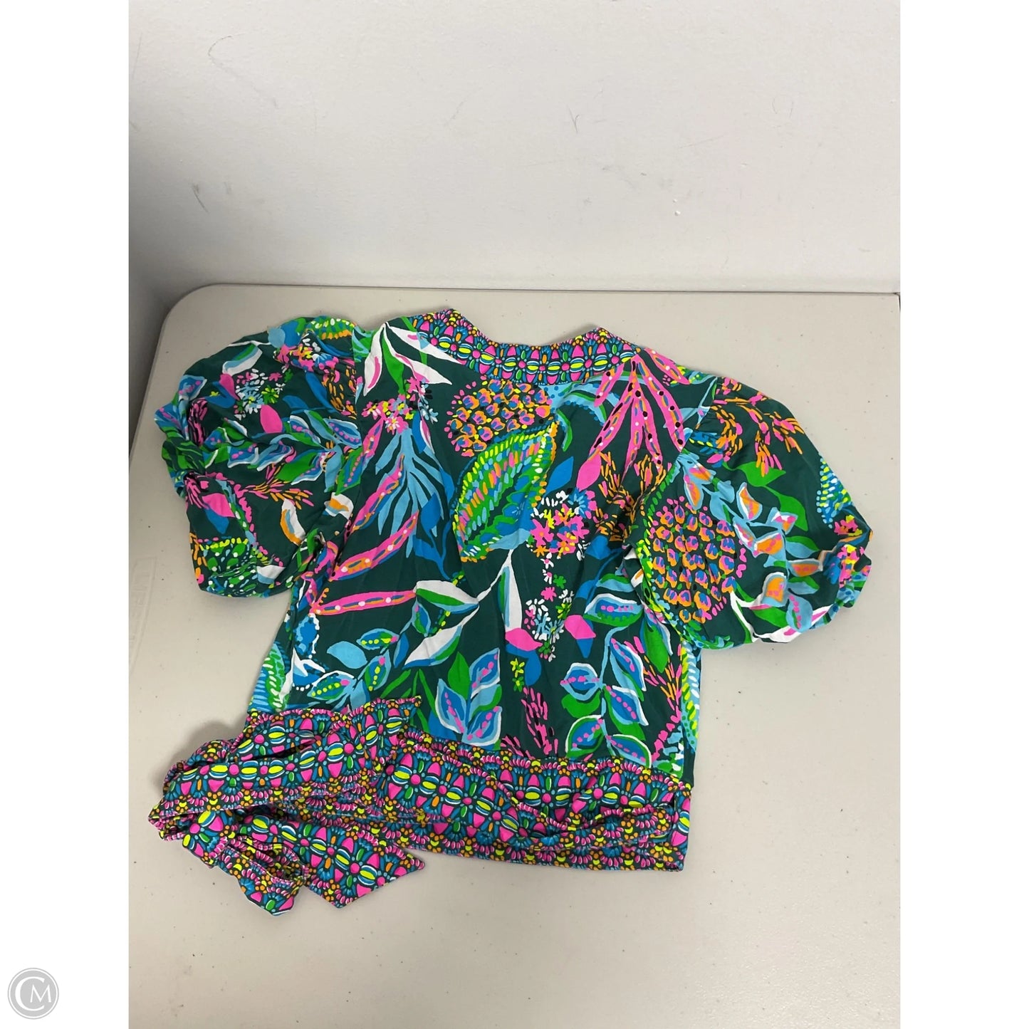 Top Short Sleeve Designer By Lilly Pulitzer In Multi-colored, Size: Xs
