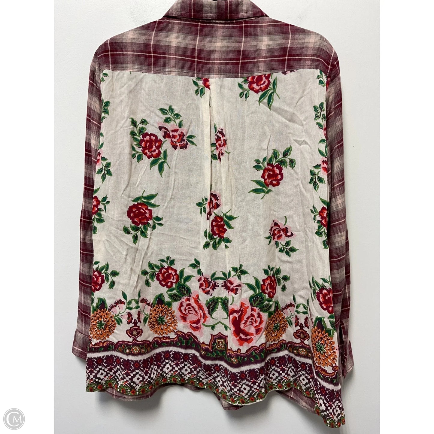 Top Long Sleeve By Clothes Mentor In Plaid Pattern, Size: S