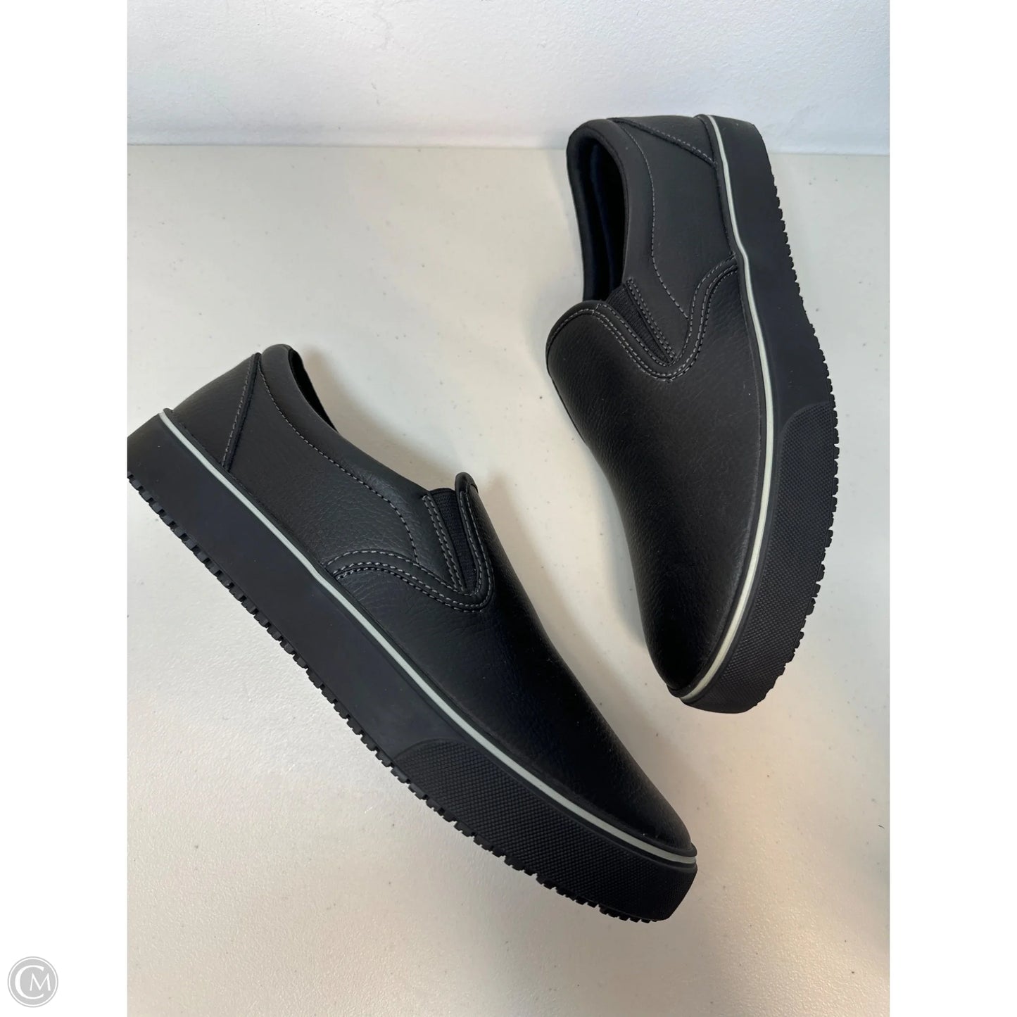 Shoes Flats By Clothes Mentor In Black, Size: 10