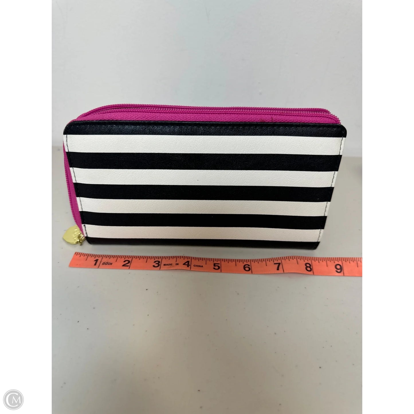 Wallet By Betsey Johnson, Size: Large