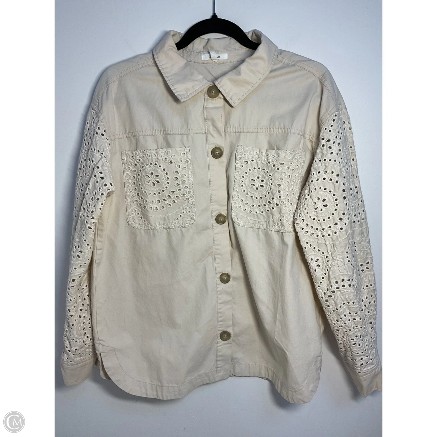 Top Long Sleeve By Maurices In Cream, Size: S