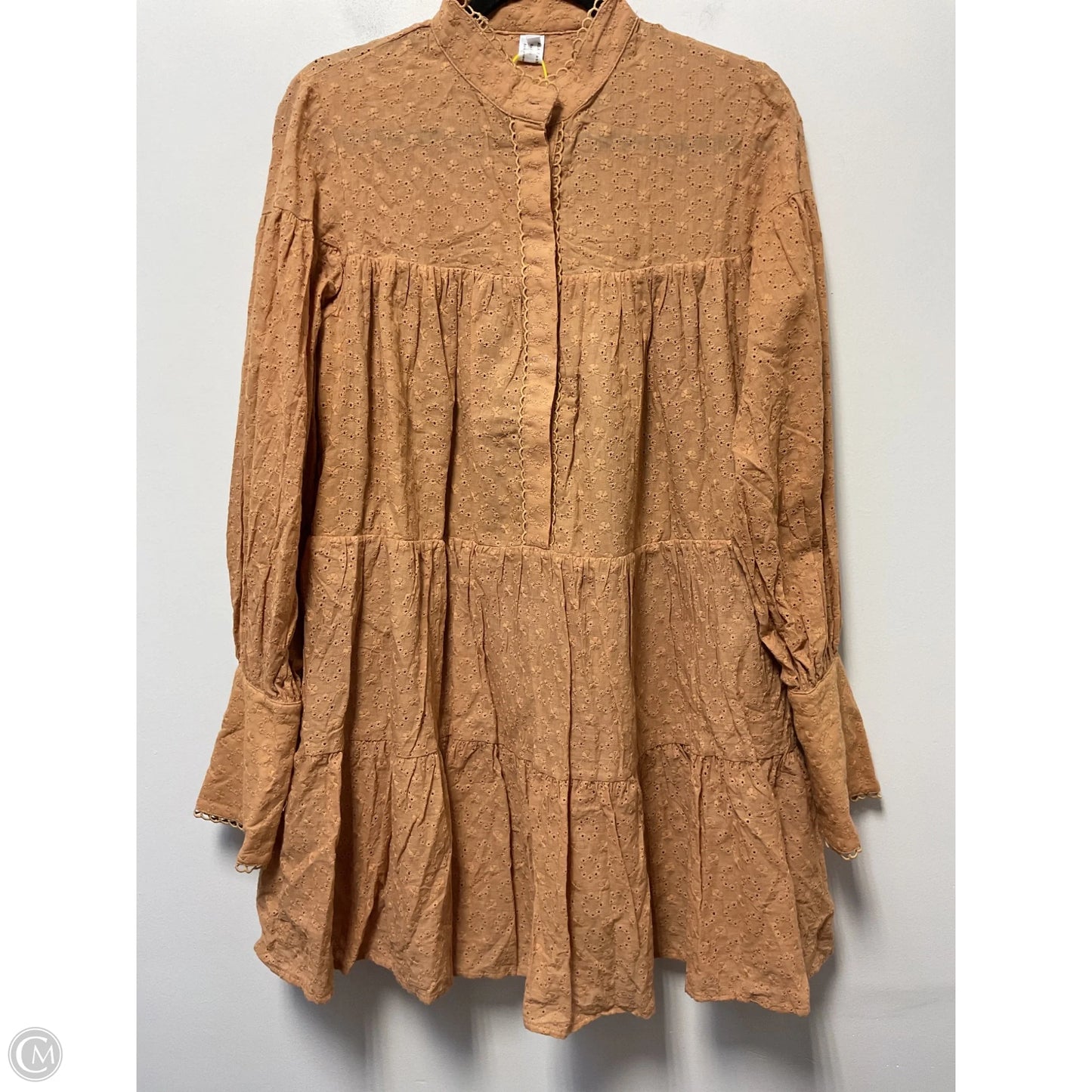 Dress Casual Short By Clothes Mentor In Tan, Size: L