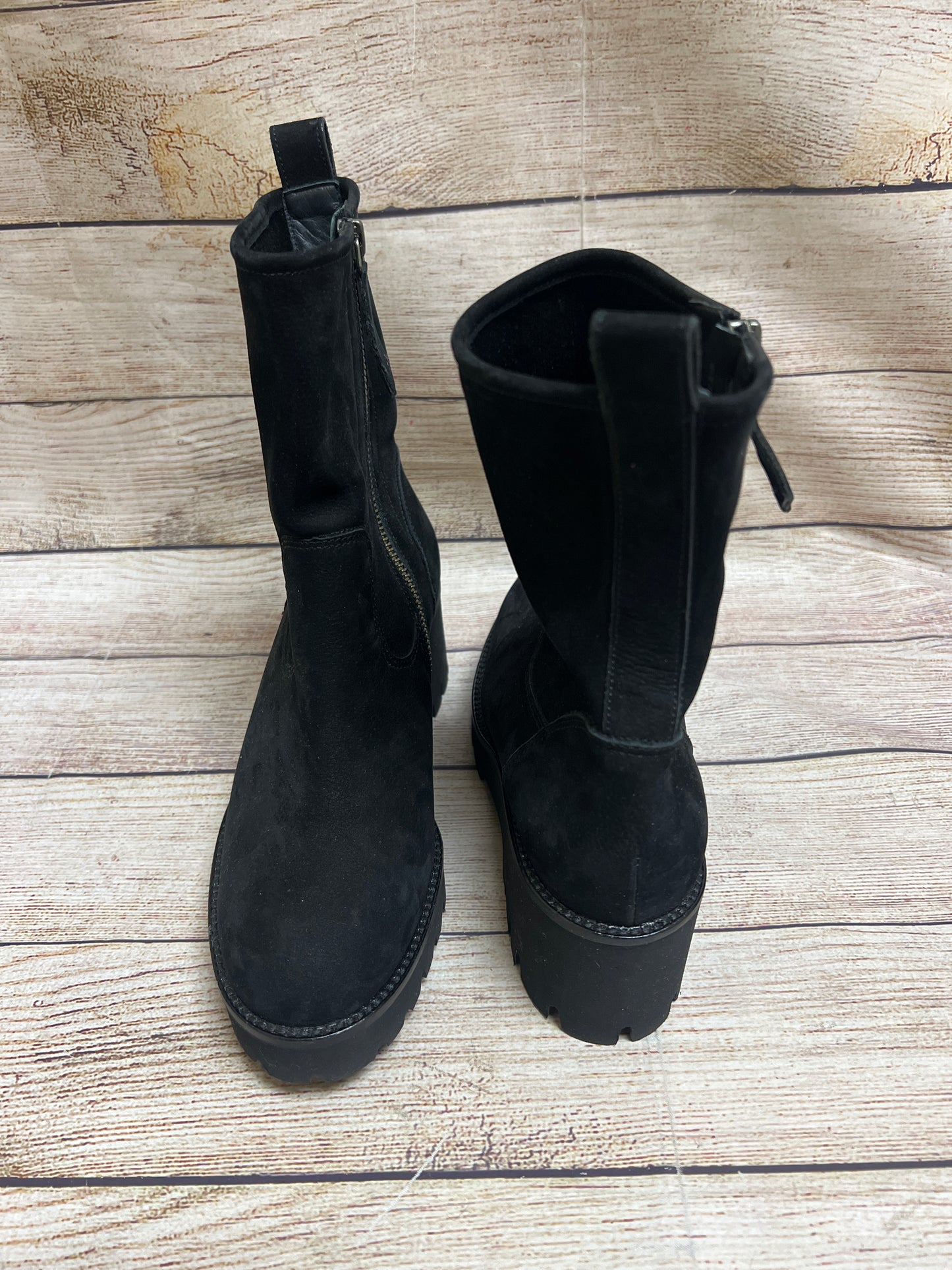 Boots Ankle Flats By Paul Green Size: 6.5