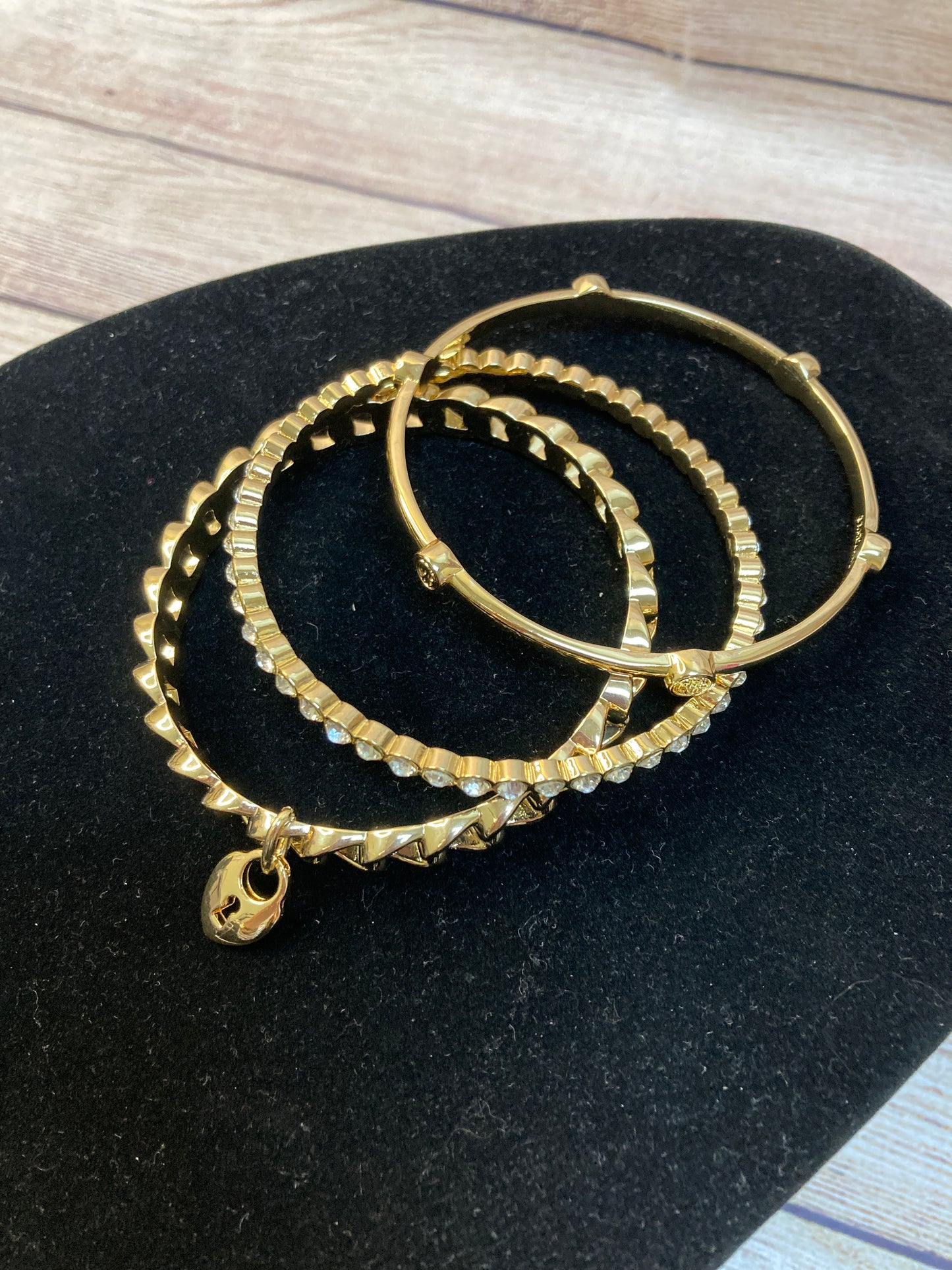Bracelet Set By Cmc Size: 03 Piece Set
