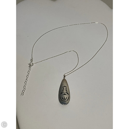 Necklace Pendant By Clothes Mentor