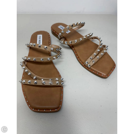 Sandals Flats By Steve Madden In Tan, Size: 10