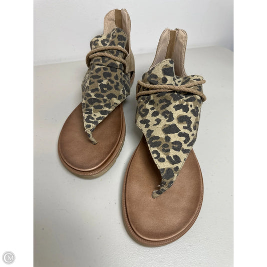 Sandals Flats By Very J In Animal Print, Size: 9.5