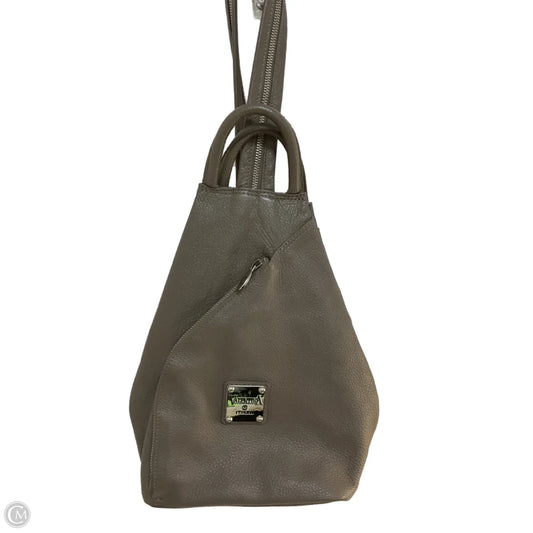 Backpack Leather By Valentina, Size: Medium