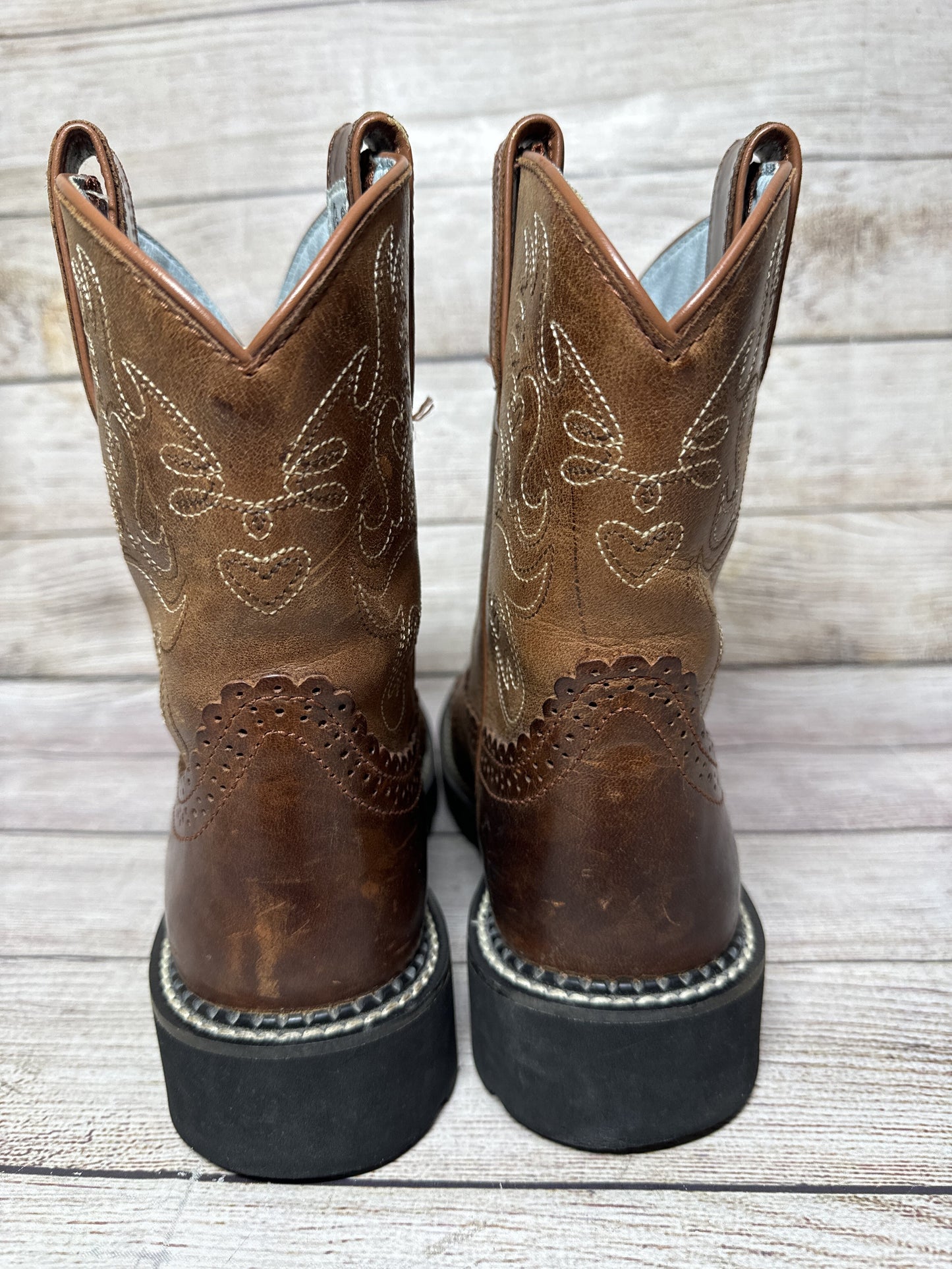 Boots Western By Ariat  Size: 8.5