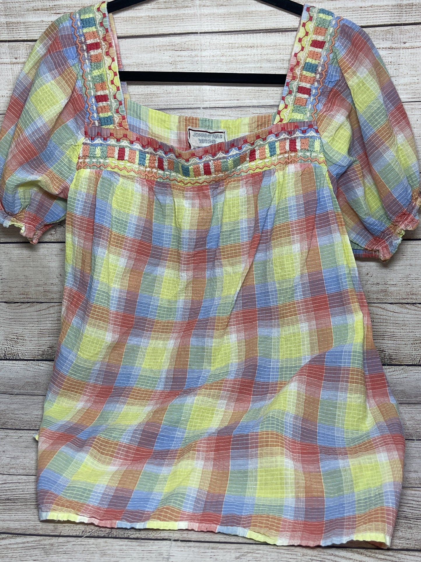 Top Short Sleeve By Johnny Was  Size: L