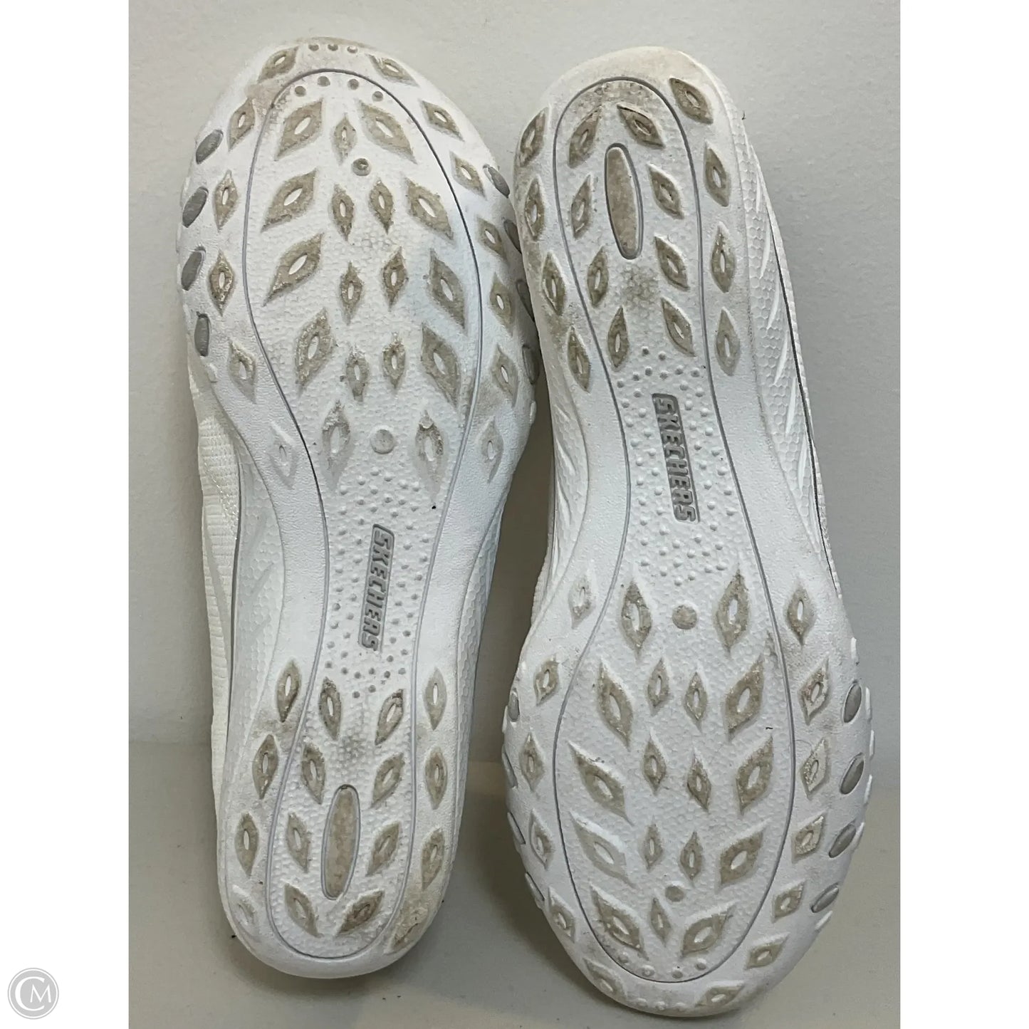 Shoes Sneakers By Skechers In White, Size: 8