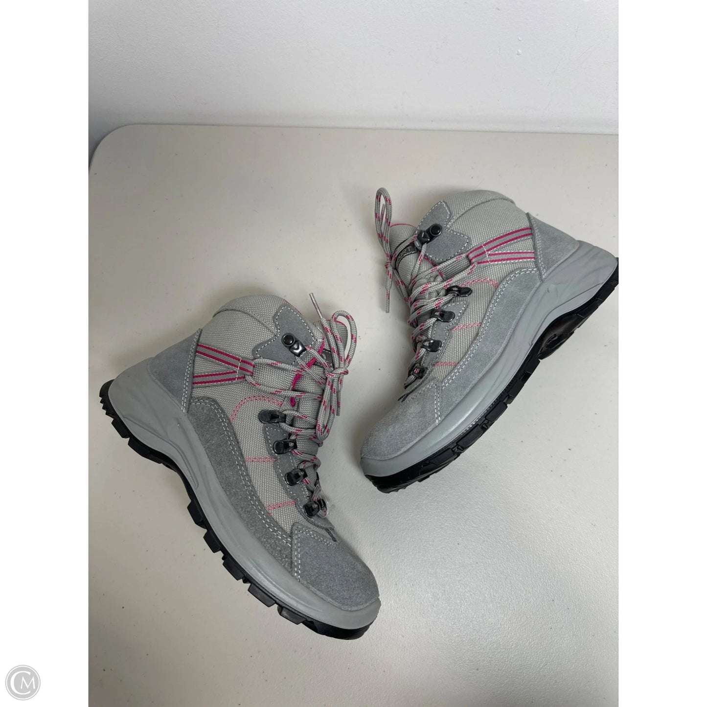 Boots Hiking By Clothes Mentor In Grey & Pink, Size: 6.5