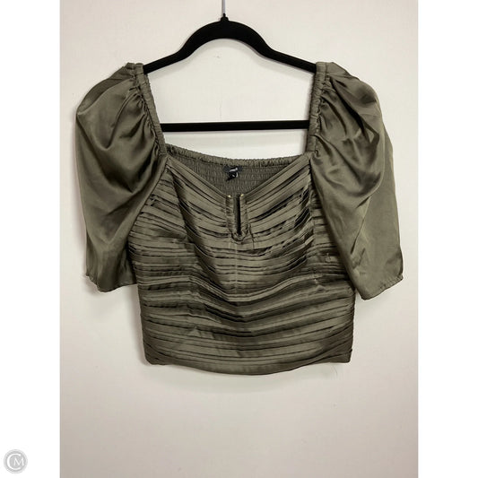 Top Short Sleeve By Express In Green, Size: M