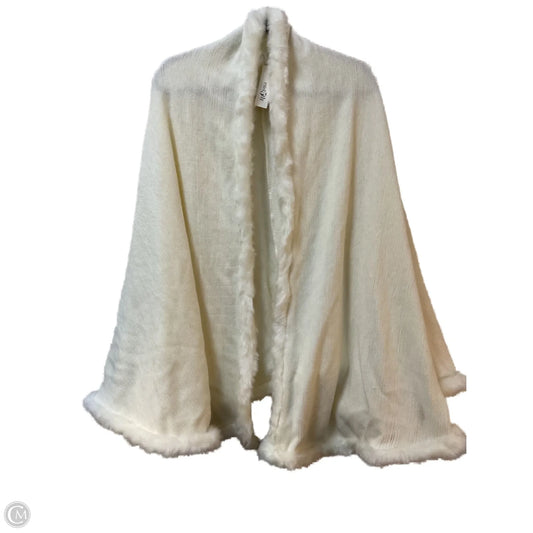 Shawl By East 5th In Cream, Size: Osfm