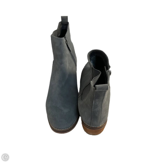 Boots Ankle Flats By Aqua In Grey, Size: 8.5