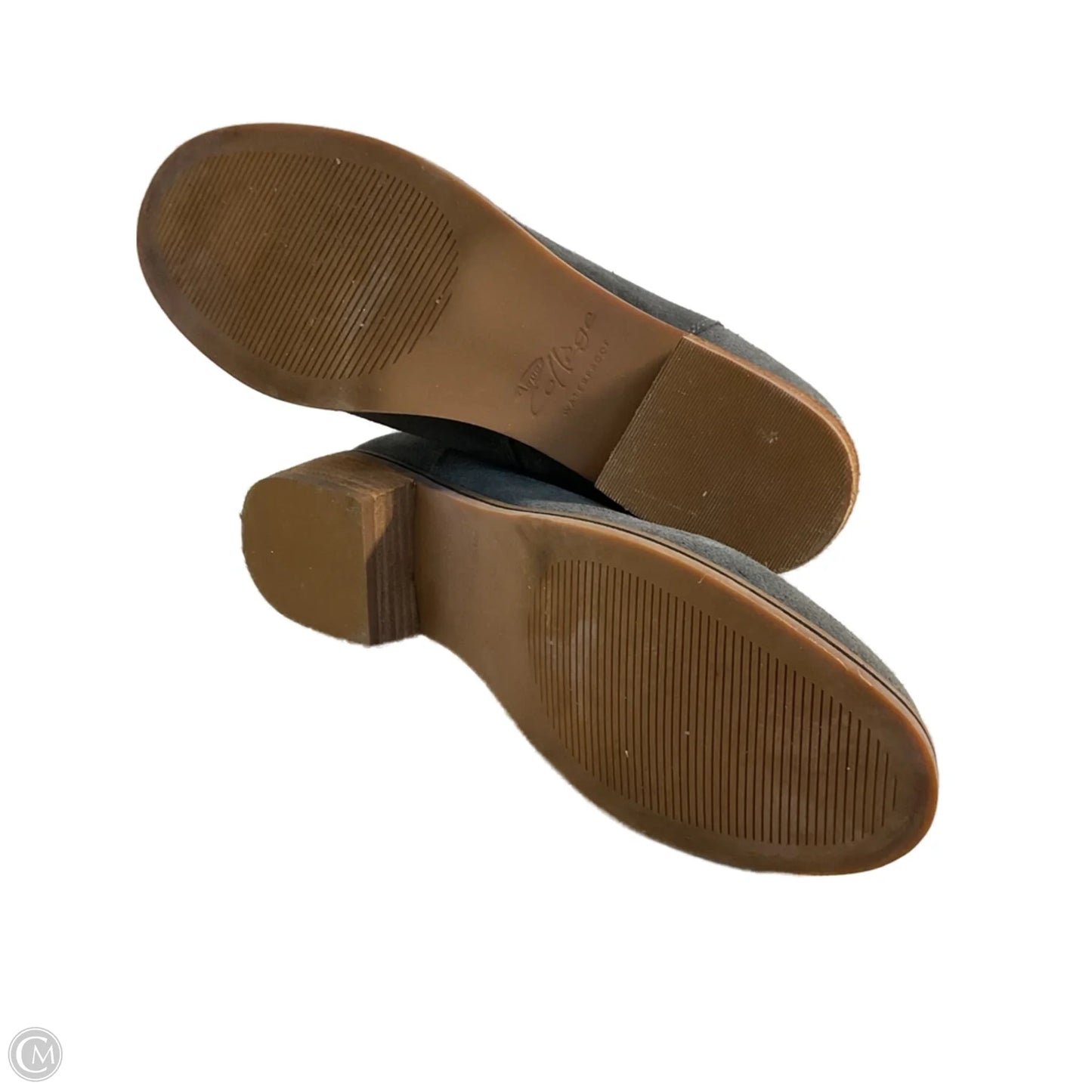 Boots Ankle Flats By Aqua In Grey, Size: 8.5