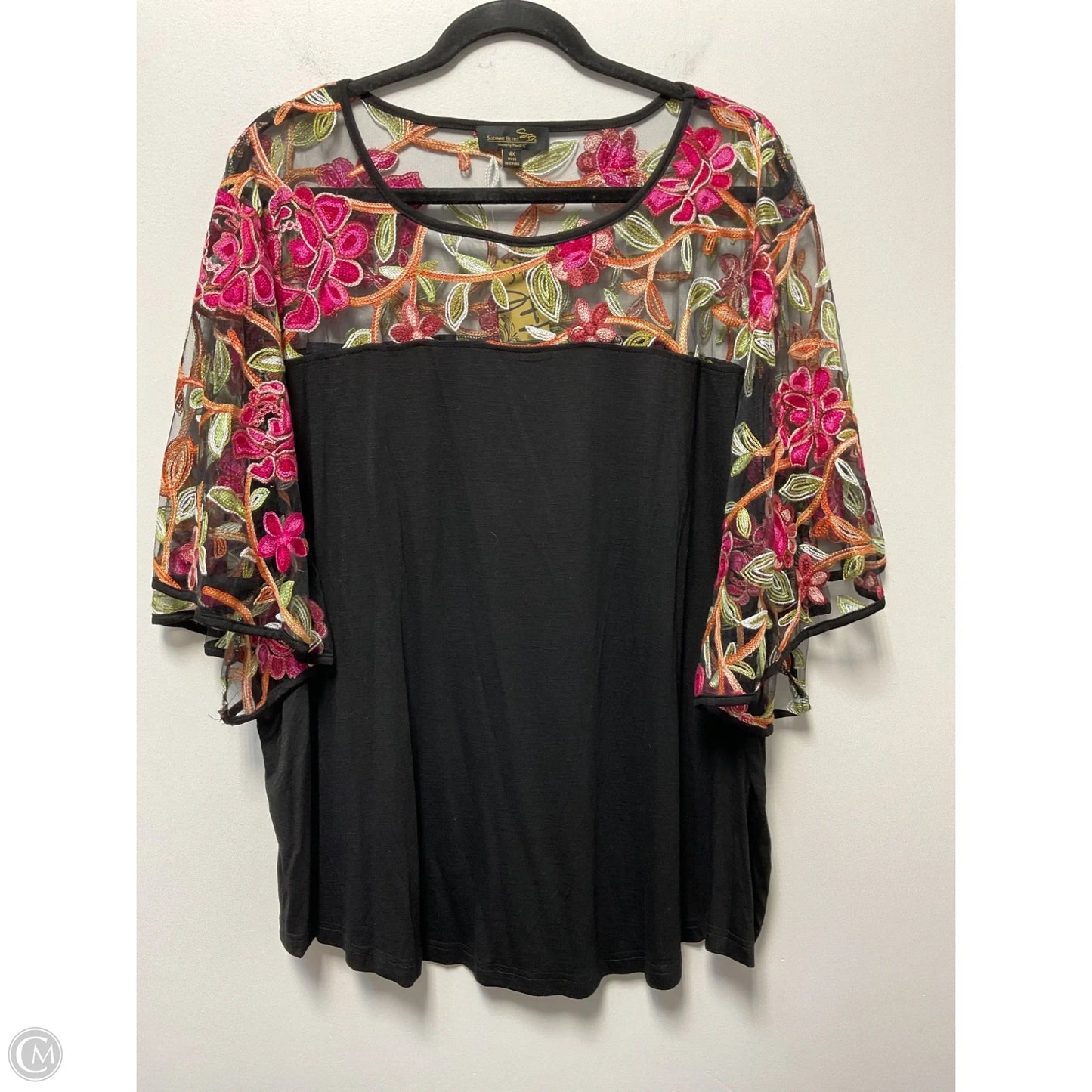 Top Short Sleeve By Suzanne Betro In Black, Size: 4x