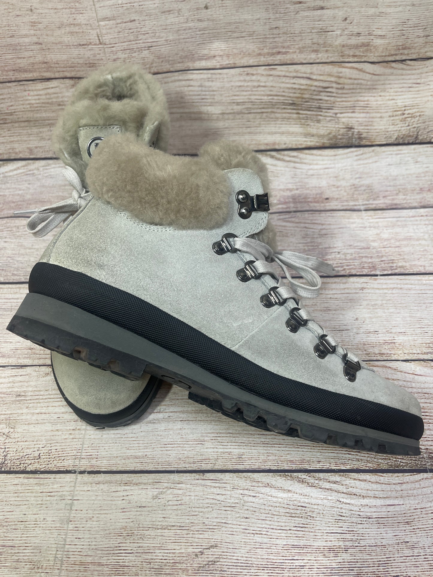 Boots Snow By Cma In Grey, Size: 10