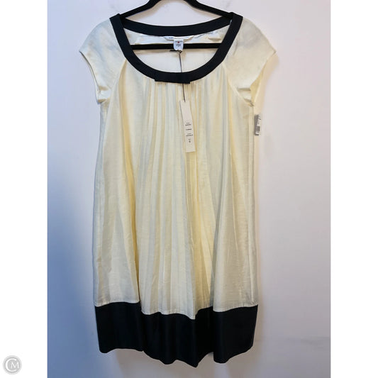 Dress Designer By Diane Von Furstenberg In Cream, Size: S