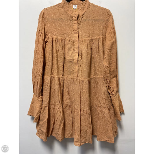 Dress Casual Short By Clothes Mentor In Tan, Size: L