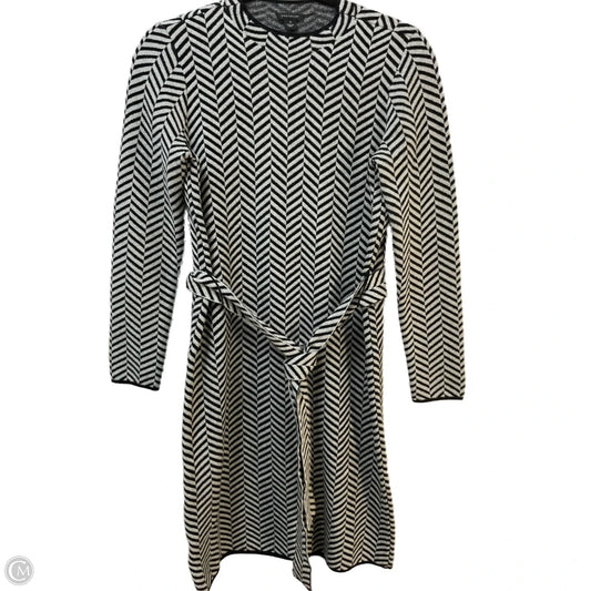 Dress Sweater By Ann Taylor In Black & Grey, Size: M