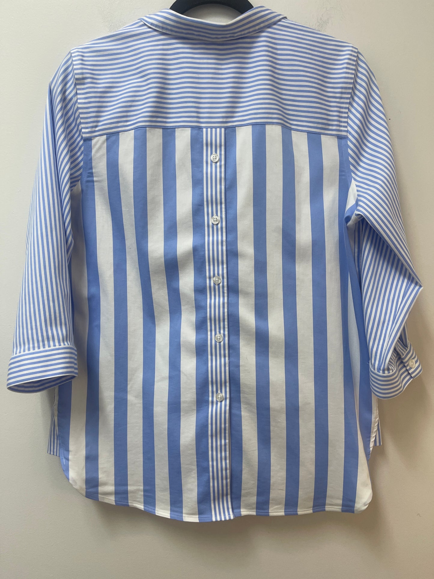 Top 3/4 Sleeve By Chicos In Blue & White, Size:Xs