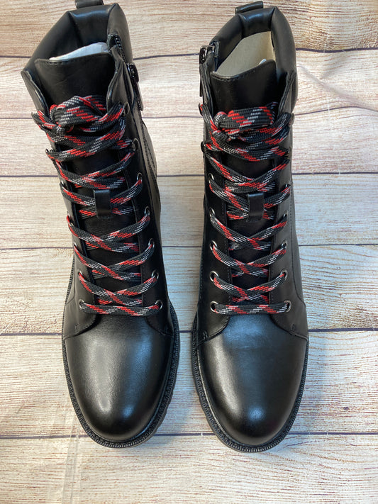 Boots Combat By Vince Camuto  Size: 9.5