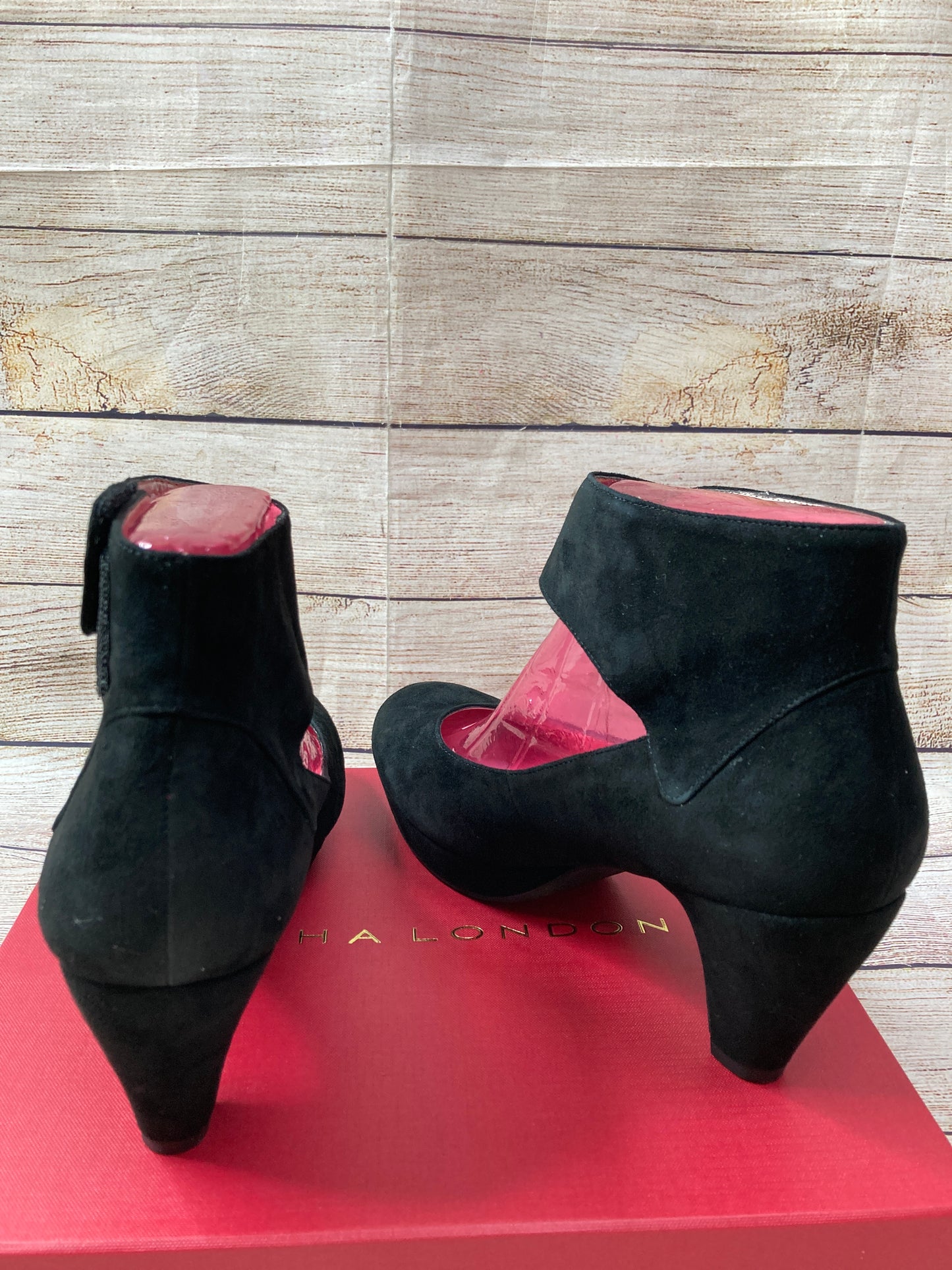 Shoes Heels Block By Cmb  Size: 9.5