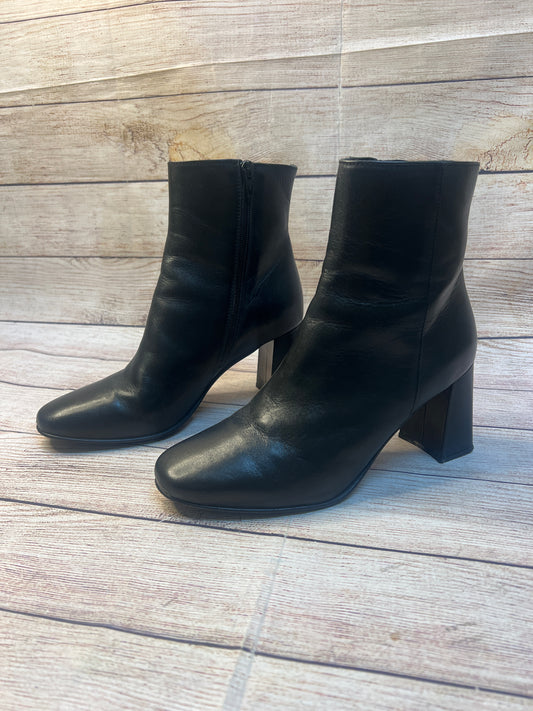 Boots Ankle Heels By Cmc  Size: 8.5